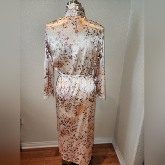 Linea Donatella Sleepwear (Robe) Size S/M - Picture 4 of 9